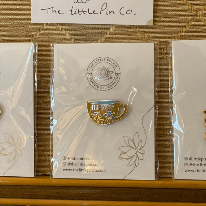 Hovedbilde Tea Lover liten Enamel Pin